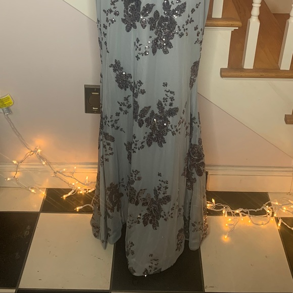 Prom/Event Gown - Picture 2 of 5